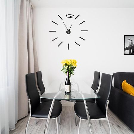 New Apart Near Sky Tower - Gwiazdzista Leilighet Wrocław Eksteriør bilde