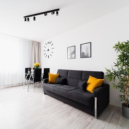 New Apart Near Sky Tower - Gwiazdzista Leilighet Wrocław Eksteriør bilde